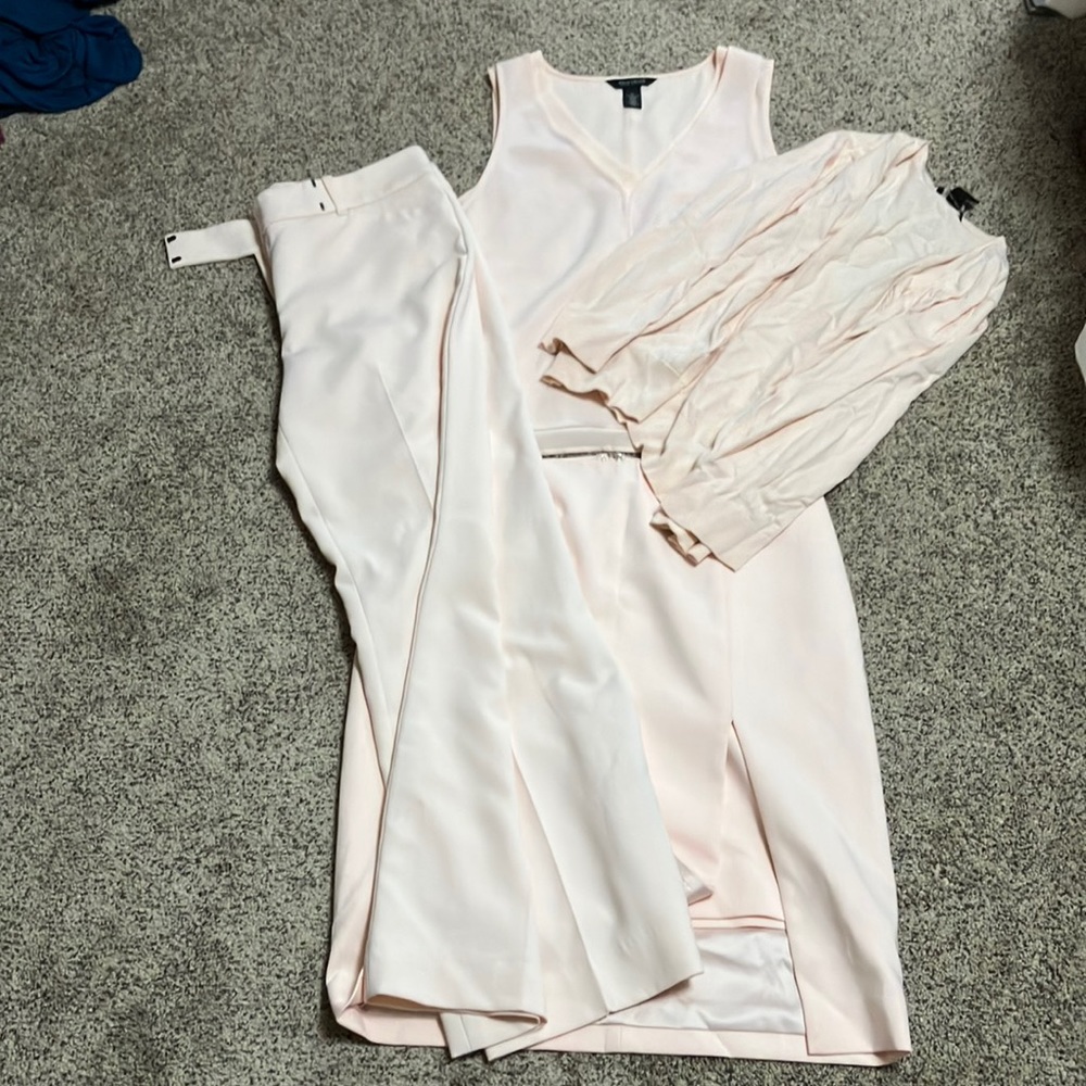 Light Pink White House / Black Market set